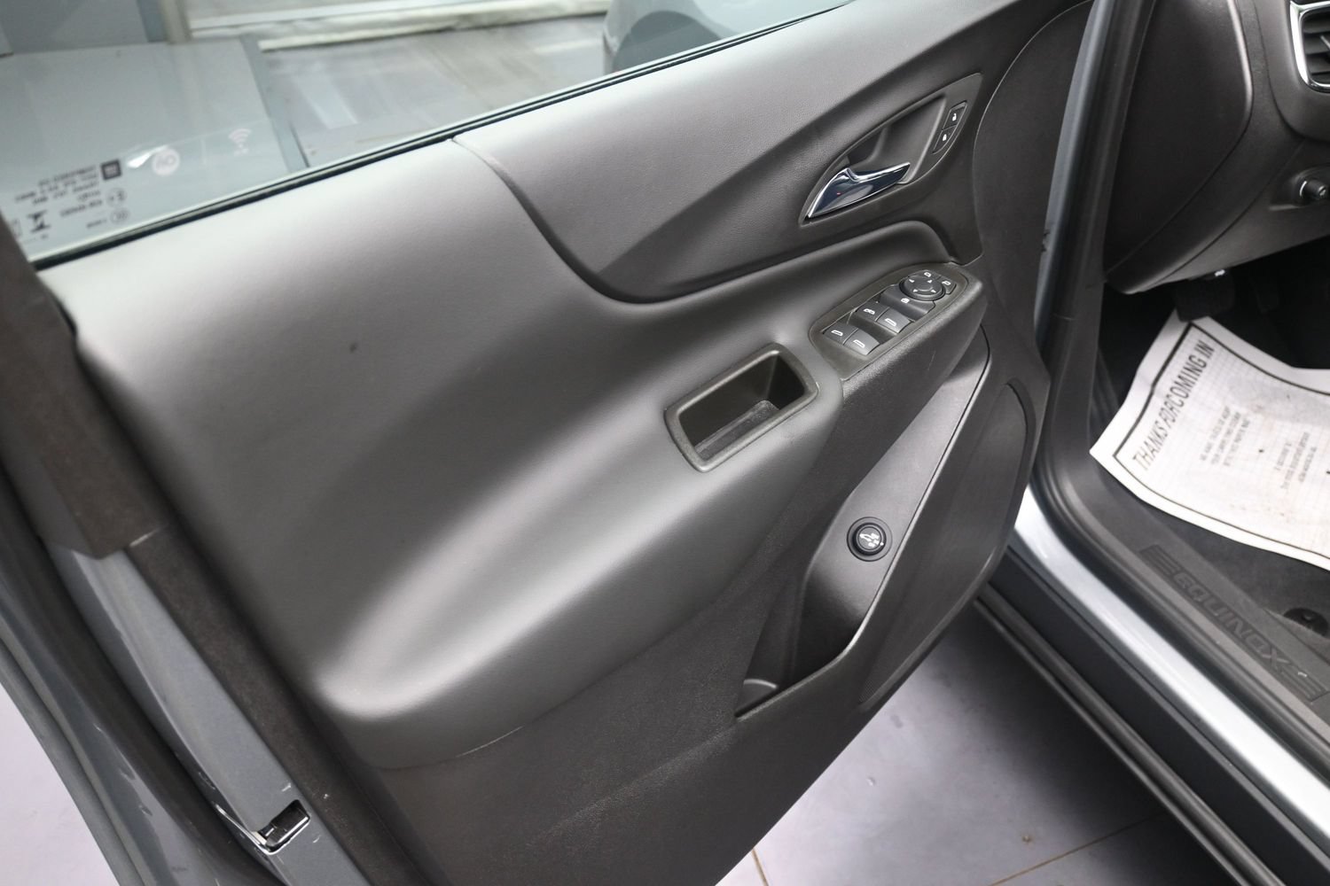 Used 2024 Chevrolet Equinox LT AWD/4WD image 19