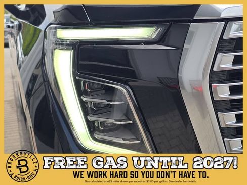 New 2026 GMC Yukon Denali w/ Denali Reserve Package AWD/4WD image 10