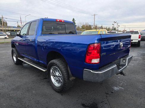 Used 2017 RAM 1500 Classic SLT image 3