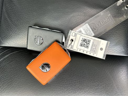 Used 2024 Volvo S60 B5 Plus image 20