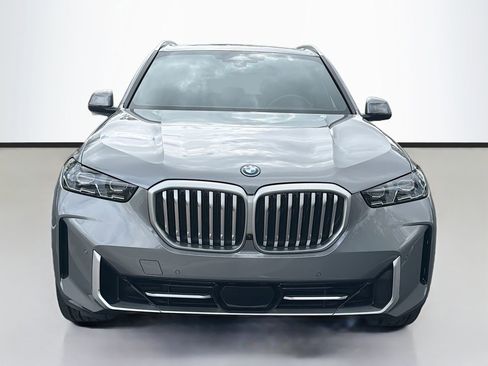 Certified 2025 BMW X5 xDrive50e image 9