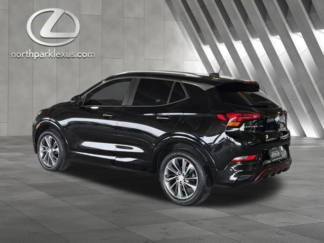 Used 2020 Buick Encore GX Select w/ Sport Touring Package FWD image 2