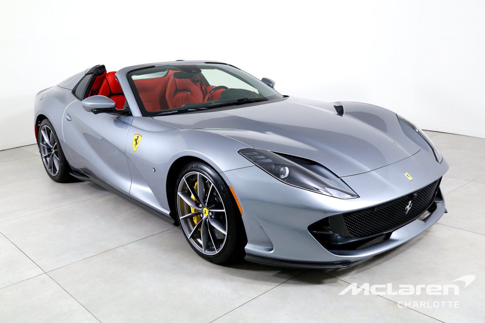 Used 2022 Ferrari 812 GTS RWD image 4