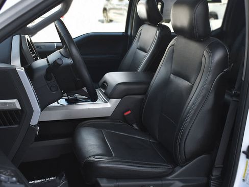 Used 2017 Ford F150 Lariat w/ Equipment Group 502A Luxury image 9