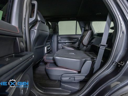 Used 2024 Ford Expedition Limited AWD/4WD image 29