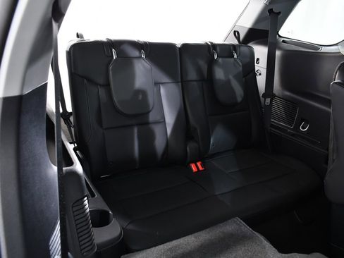 Used 2023 Ford Explorer XLT w/ Equipment Group 202A image 20