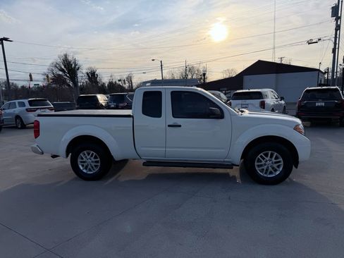 Used 2017 Nissan Frontier SV image 46