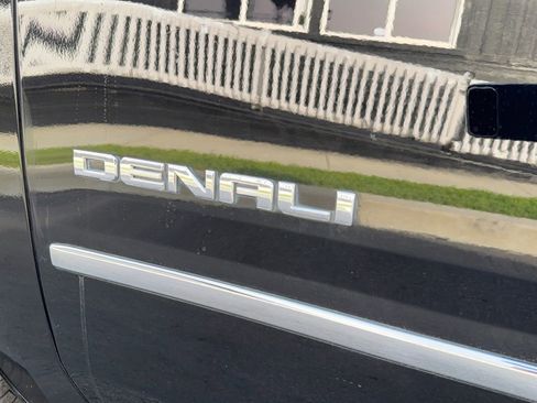 Used 2016 GMC Yukon XL Denali image 14