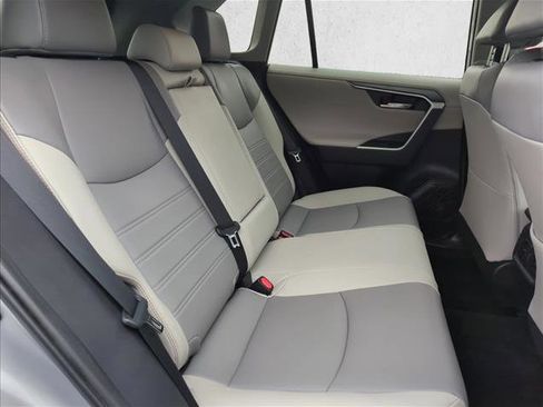 Used 2020 Toyota RAV4 Limited image 28