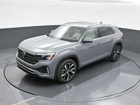New 2025 Volkswagen Atlas Cross Sport SEL Premium R-Line AWD/4WD image 23