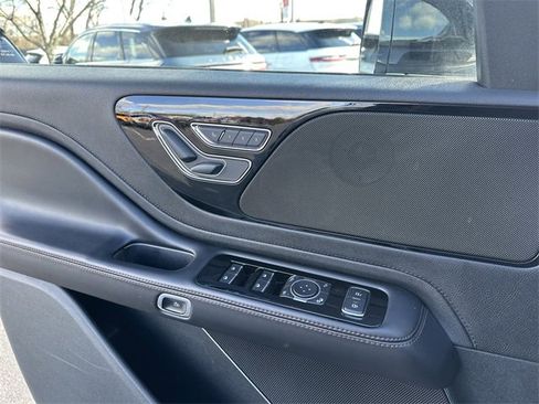 Certified 2023 Lincoln Aviator AWD w/ Premium Package image 27