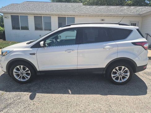 Used 2018 Ford Escape SEL w/ Canadian Touring Package AWD/4WD image 4