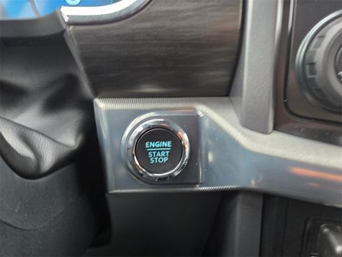 New 2025 Ford F150 Lariat w/ Equipment Group 501A Mid image 19