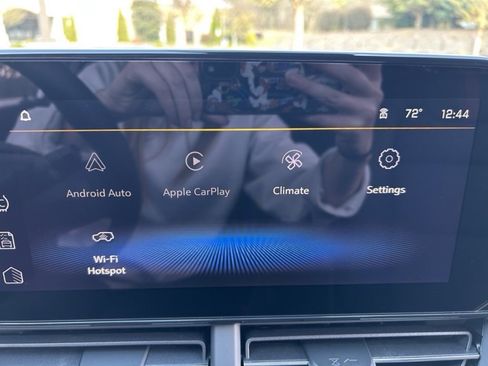 Certified 2026 Chevrolet Trax RS w/ Sunroof Package image 24