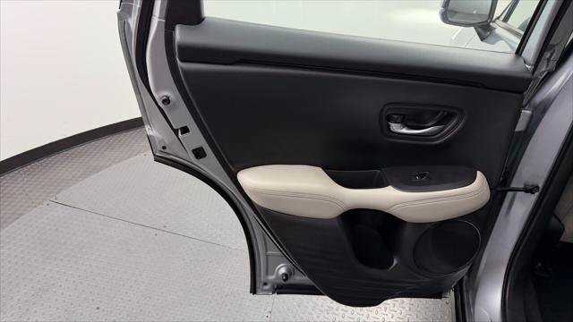 Used 2023 Honda HR-V LX image 15