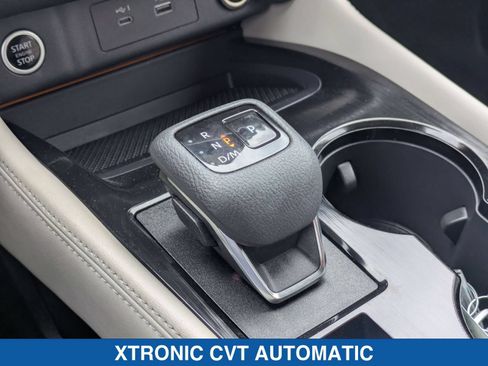 Used 2023 Nissan Rogue SL AWD/4WD image 25
