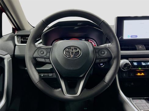 New 2025 Toyota RAV4 XLE image 18