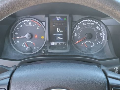 Used 2021 Toyota Tacoma SR AWD/4WD image 14