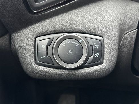 Used 2017 Ford Escape Titanium image 33