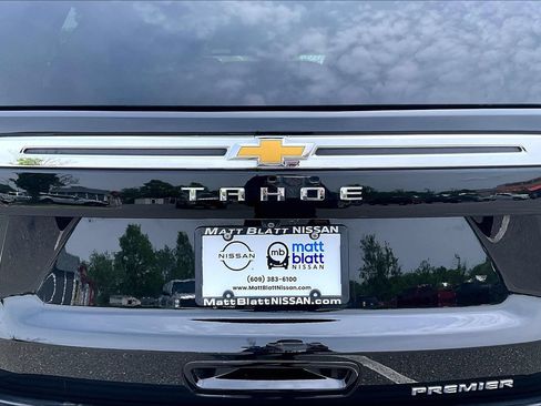 Used 2024 Chevrolet Tahoe Premier AWD/4WD image 31