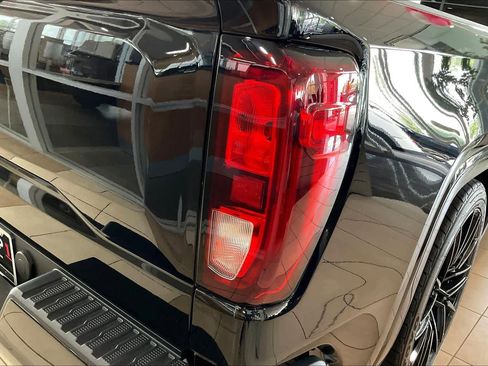 New 2026 GMC Sierra 1500 Elevation image 8