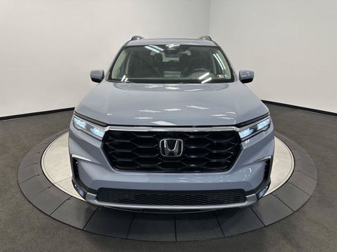 Certified 2024 Honda Pilot Elite image 3