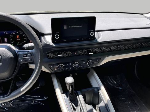 Used 2023 Honda Accord EX image 7