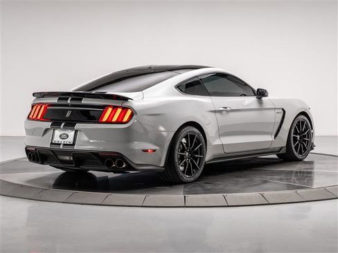 Used 2017 Ford Mustang Shelby GT350 image 5