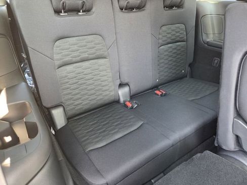 New 2026 Nissan Pathfinder SV AWD/4WD image 9