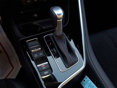 Certified 2025 Acura ADX A-Spec image 32