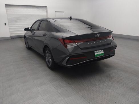 Used 2024 Hyundai Elantra SEL image 5