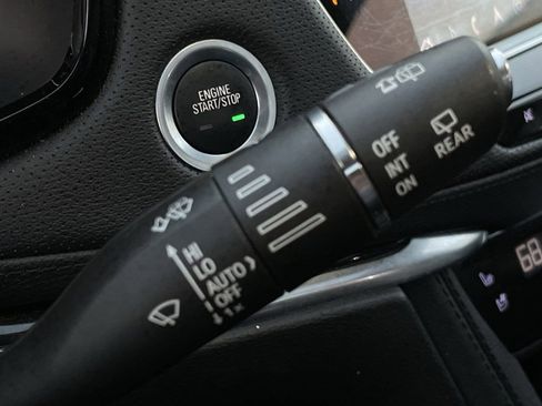 Used 2023 Cadillac XT5 Premium Luxury image 16