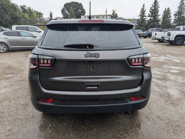 Used 2021 Jeep Compass Latitude FWD image 14
