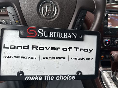 Used 2014 Buick Enclave Premium image 25