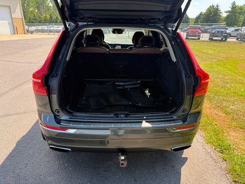 Used 2018 Volvo XC60 T5 Inscription w/ Convenience Package AWD/4WD image 3