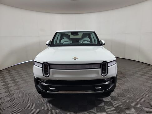 Used 2024 Rivian R1T Adventure Dual AWD/4WD image 8