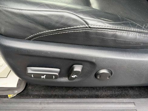 Used 2016 Toyota 4Runner Limited image 14