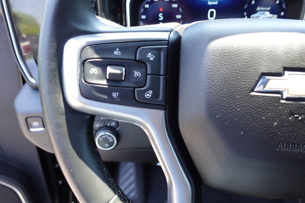 Used 2023 Chevrolet Silverado 1500 LT AWD/4WD image 47