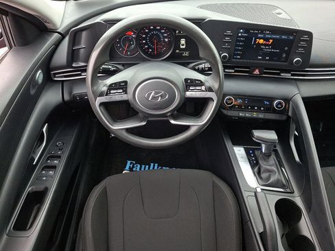 Used 2021 Hyundai Elantra SEL image 11