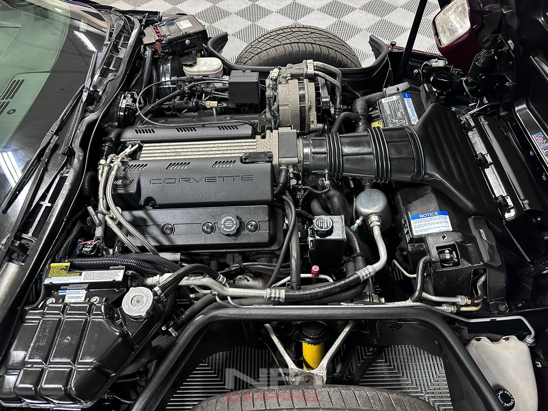 Used 1993 Chevrolet Corvette Coupe RWD image 45