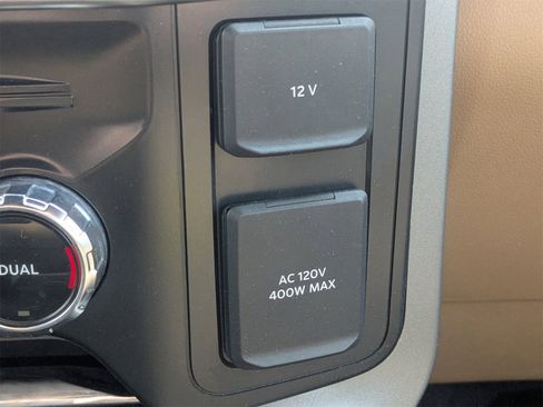 Used 2022 Ford F150 Lariat w/ Equipment Group 502A High image 26