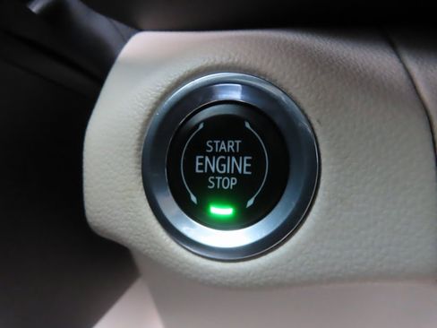 Used 2023 Buick Envision Avenir image 14