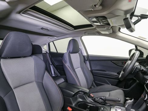 Used 2021 Subaru Crosstrek 2.0i Premium w/ Moonroof Package image 19