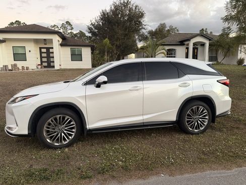 Used 2022 Lexus RX 350L Luxury image 2