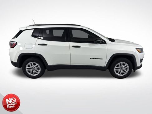 Used 2018 Jeep Compass Sport w/ Tech Group image 2