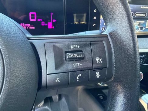 Used 2025 Nissan Kicks SV FWD image 26