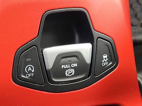Certified 2022 Jeep Renegade Trailhawk AWD/4WD image 26