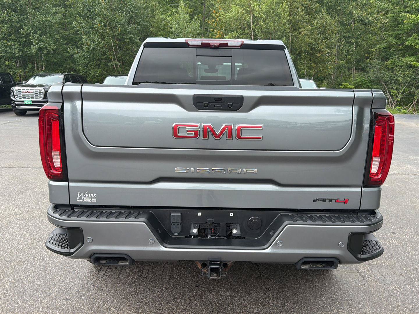 Certified 2021 GMC Sierra 1500 AT4 w/ AT4 Premium Package AWD/4WD image 11