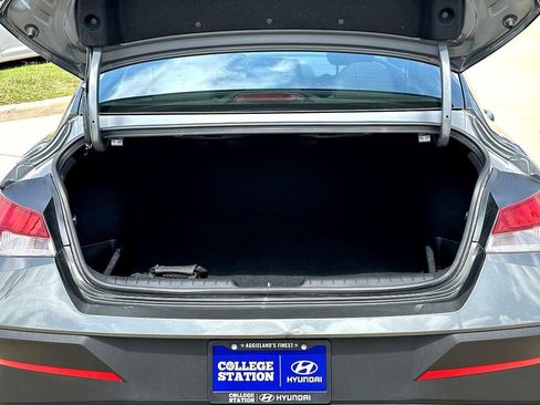 Used 2025 Hyundai Elantra Sport w/ Cargo Package FWD image 34