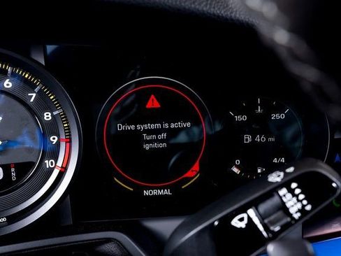 Used 2022 Porsche 911 GT3 image 34